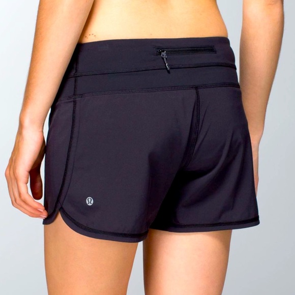 lululemon athletica Pants - Lululemon Groovy Run Shorts 6 black euc